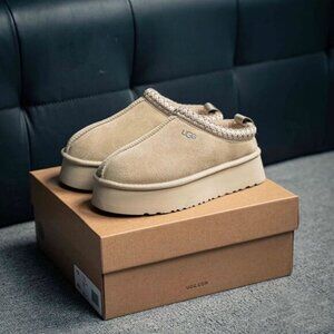 UGG Slippers